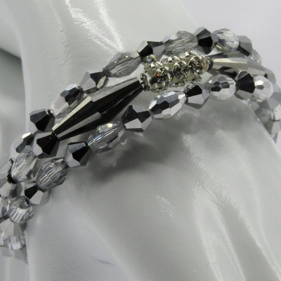 Rhinestone Silver Colour Beaded Jewelry Set - Picture 5 of 6